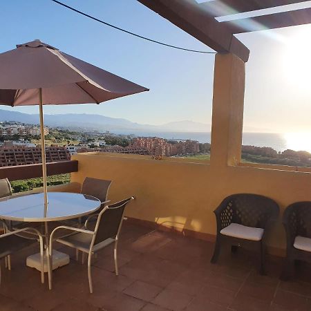 Seaview A Spectacular 3 Bed 3 Bathroom Penthouse Manilva Exterior photo